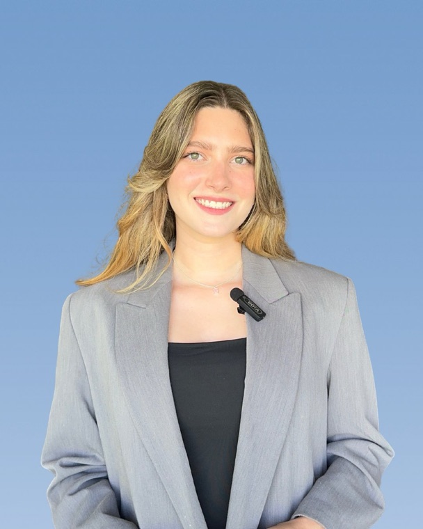 Sofía Retif, creadora del curso Hosting Sin Propiedad